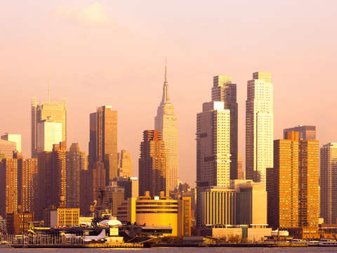 Skyline of manhattan at sunset