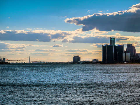 Ambassador bridge and detroit skyline img 1734