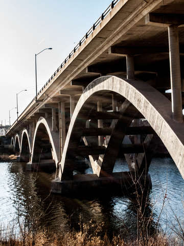 Color bridge