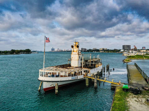 Boat repair on the detroit river dji 0662