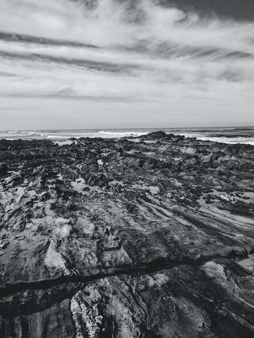 Monochromatic beach 001