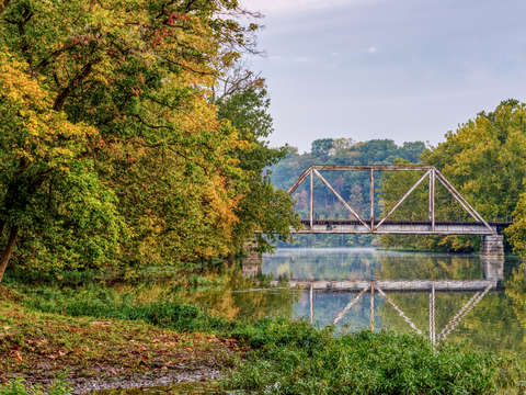 Lake Springfield Fall Morning