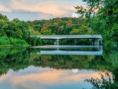 Lake springfield evening tranquility