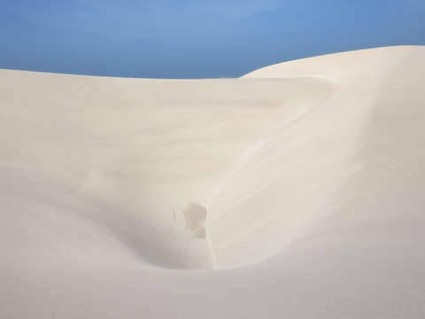 Invisible Message of the Wind