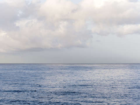 Get lostin sea sky