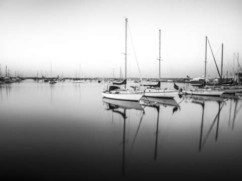 A stillness at the harbor