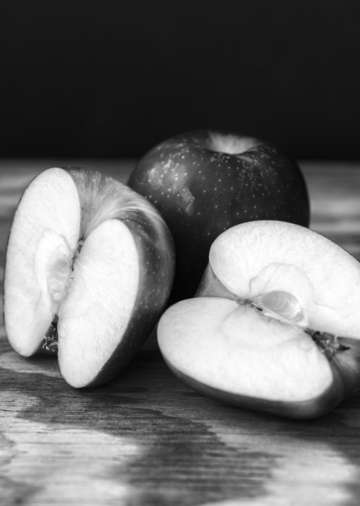 Apple crisp monochrome