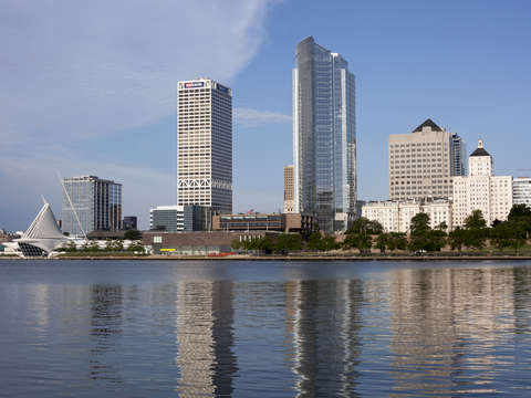 Milwaukee Skyline 1