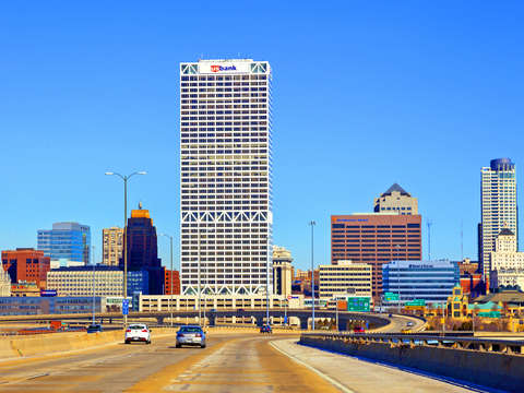 Milwaukee Skyline 7