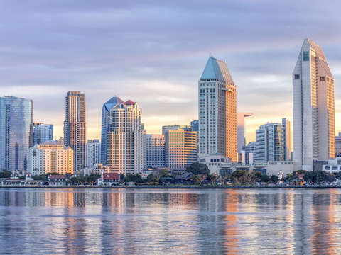 Winters colors for the skyline