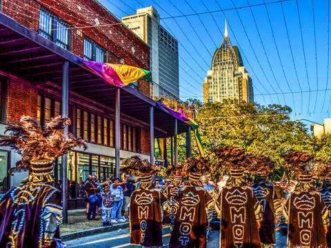 Mardi gras mot parade marchers v2