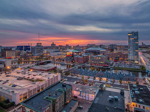 Milwaukee autumn twilight