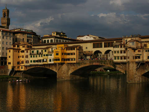 Ponte vecchio florence italy