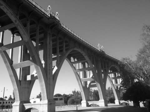 Pasadena bridge bw