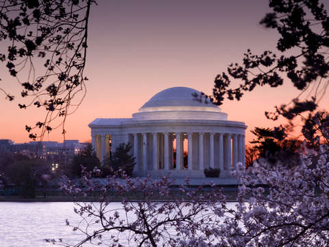 Jefferson memorial pre dawn