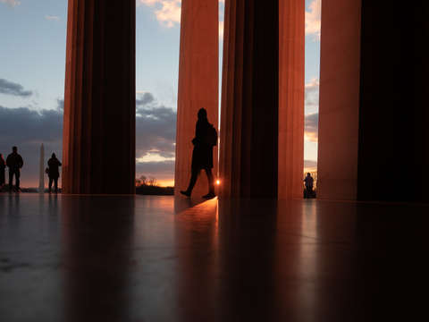 Lincoln memorial columns 2