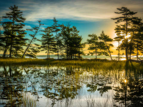 Sunburst on lost lake