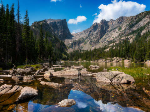 Blue sky at dream lake