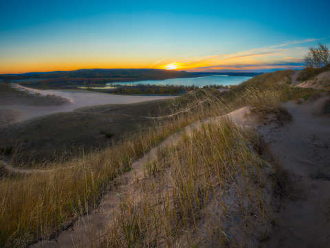 Early light on the dunes