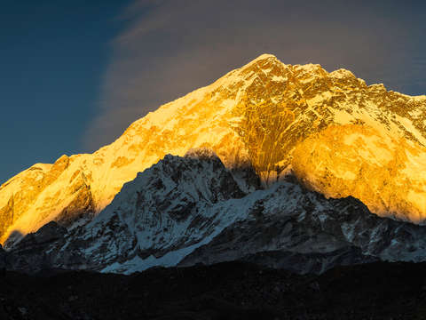 Golden lobuche