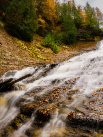 Cascade at laughing whitefish falls
