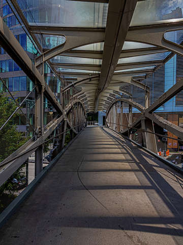 Pedestrian walkway lower manhattan