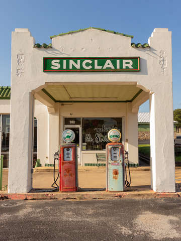Sinclair gas station