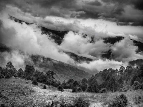 Himalaya mountain clouds