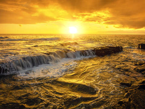 Golden hawaiian sunset