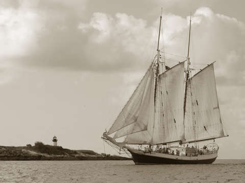 Liberty clipper
