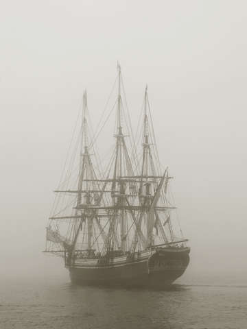 Foggy portsmouth morning