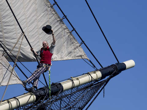 Ahoy from the bow of the friendship of salem