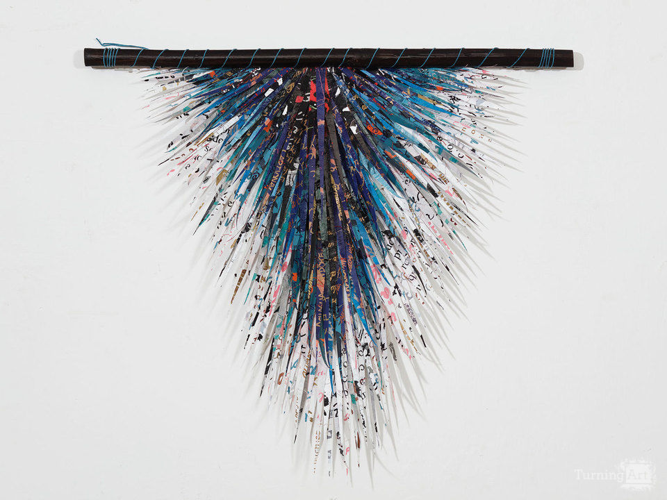 BLUE FEATHER TRIANGLE 3