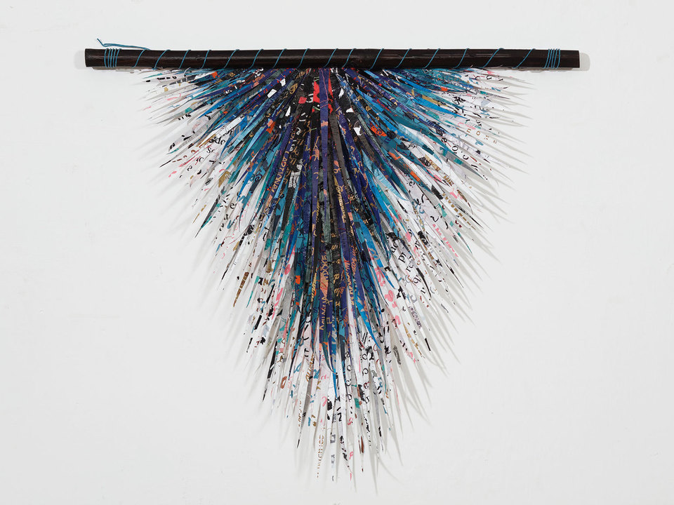 BLUE FEATHER TRIANGLE 3