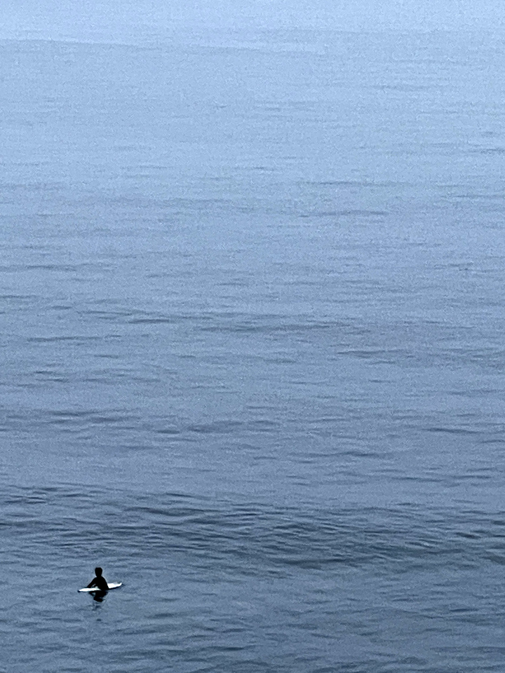 Single Surfer