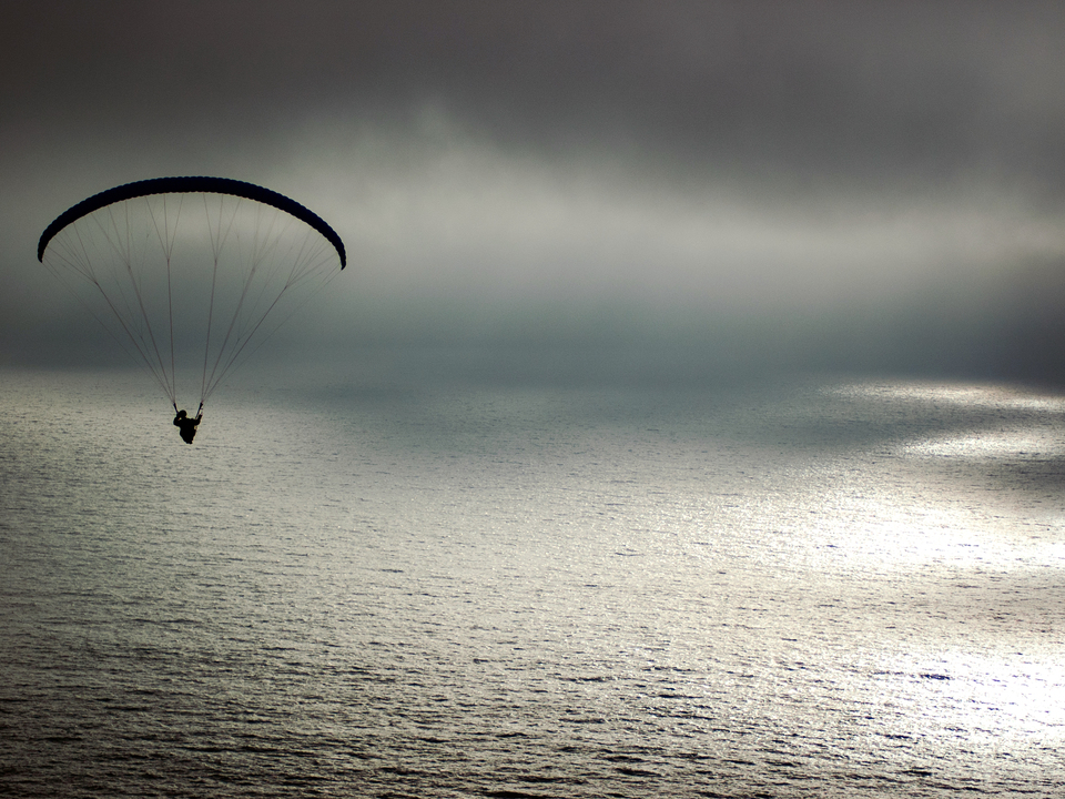 Glider over the Pacific