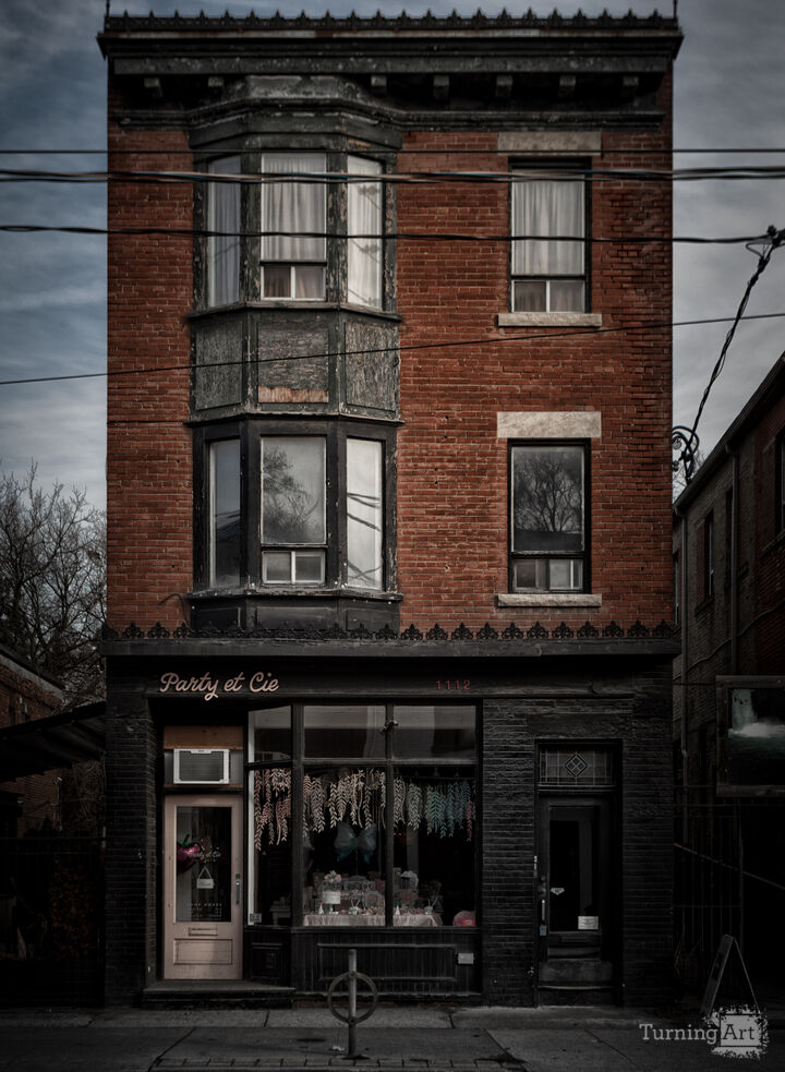 No 1112 Queen St E 3 Color Version