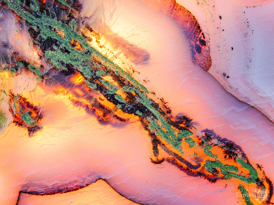 Movement of a River in Rock: Agate Study