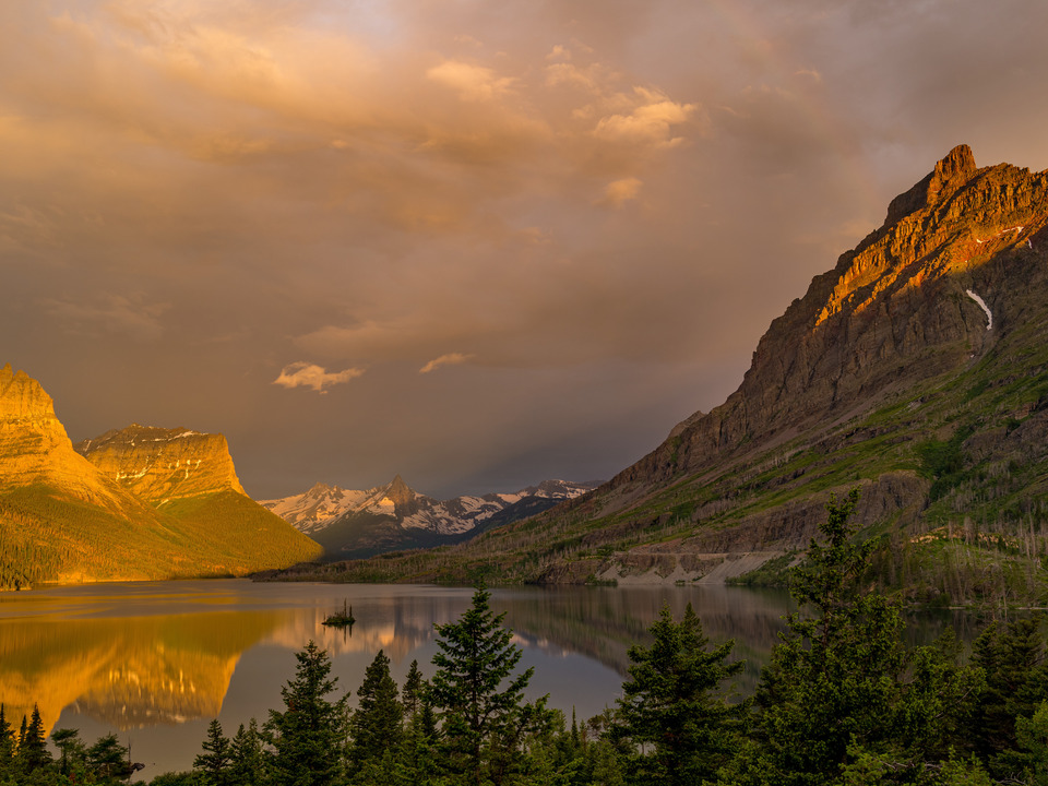 Sunset at St. Mary Lake and Wild Goose Island
