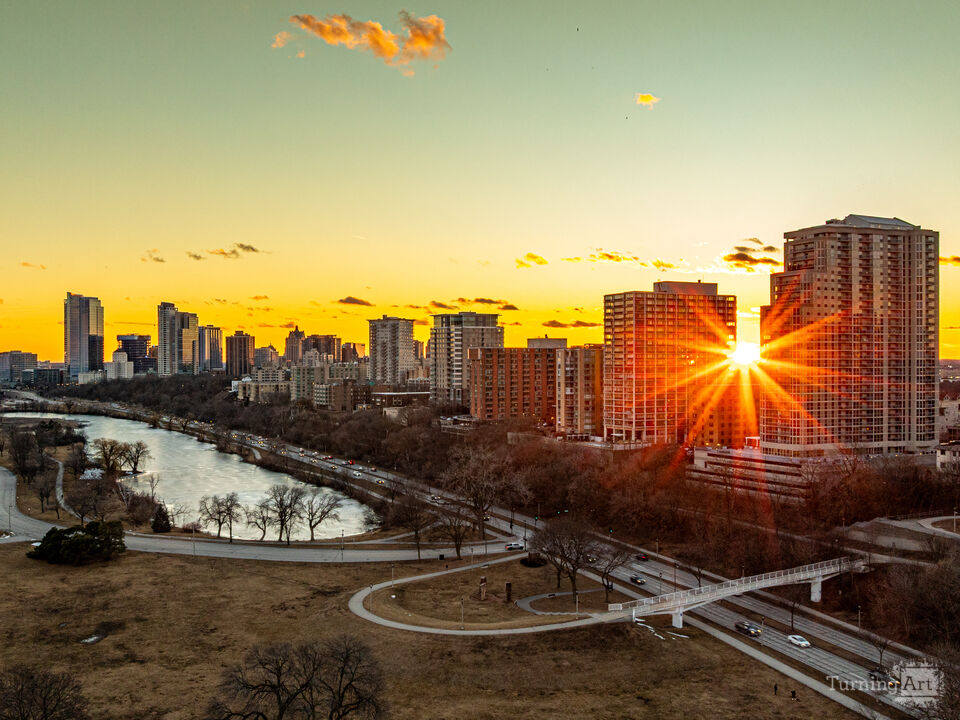 Golden Starburst in MKE
