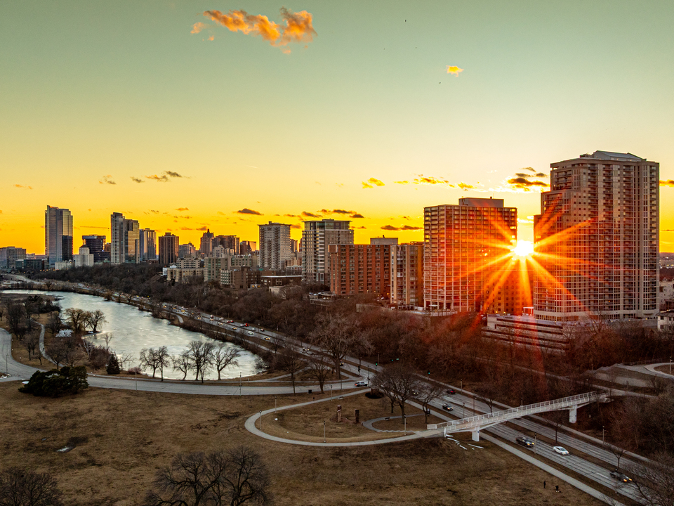 Golden Starburst in MKE