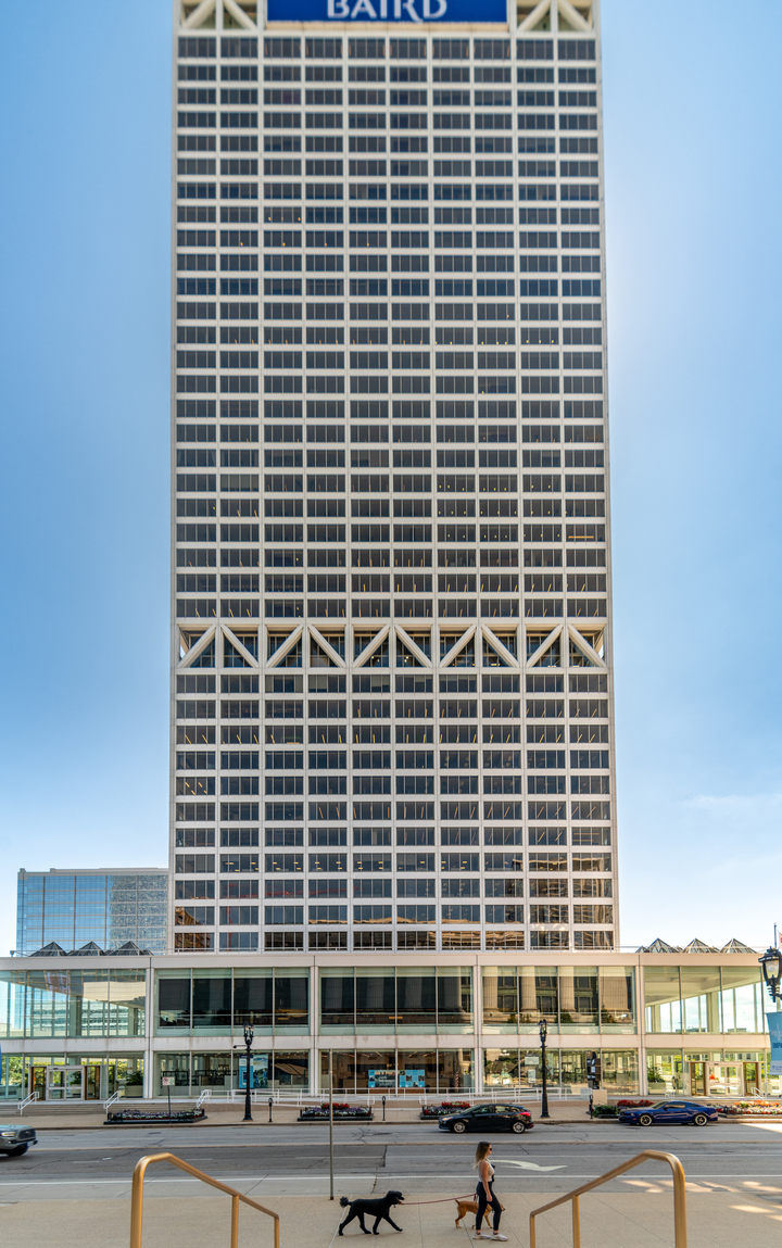 Strolling Down The Avenue