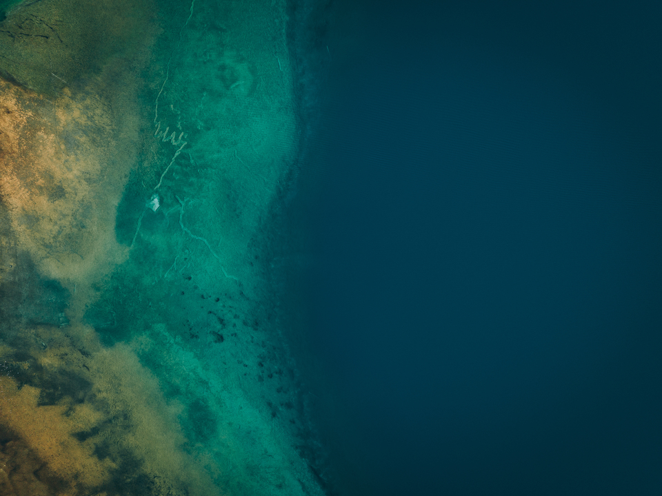 PATAGONIA DEEP BLUES