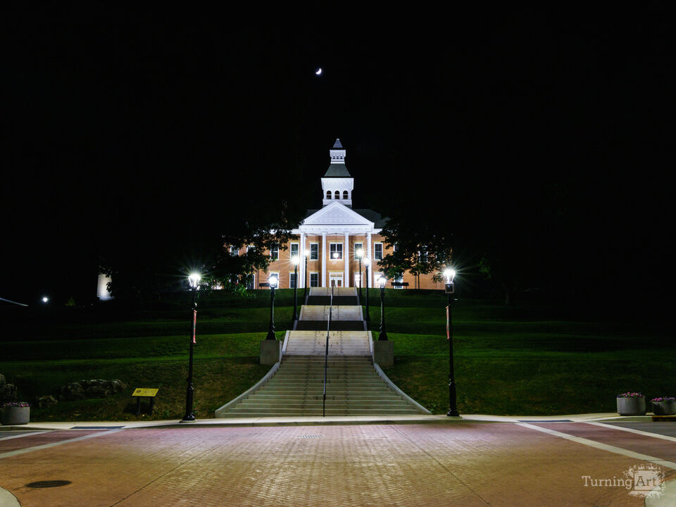 The Cape Girardeau City Hall Night