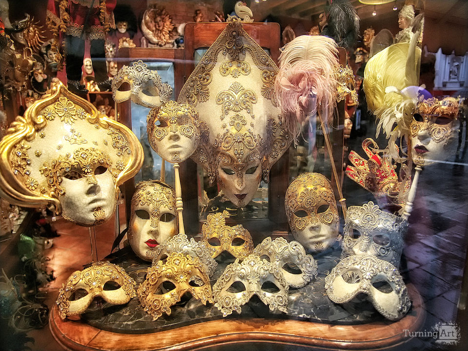 Venetian shop window