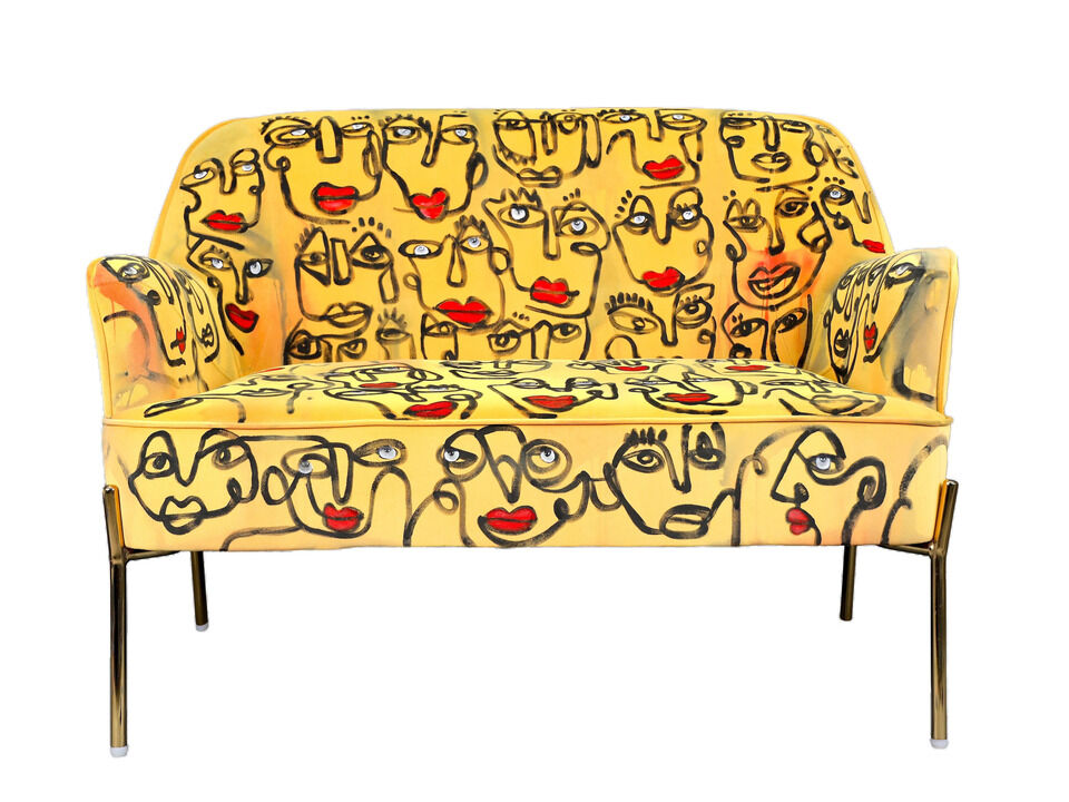 Loveseat, velvet seat design, line art portrait