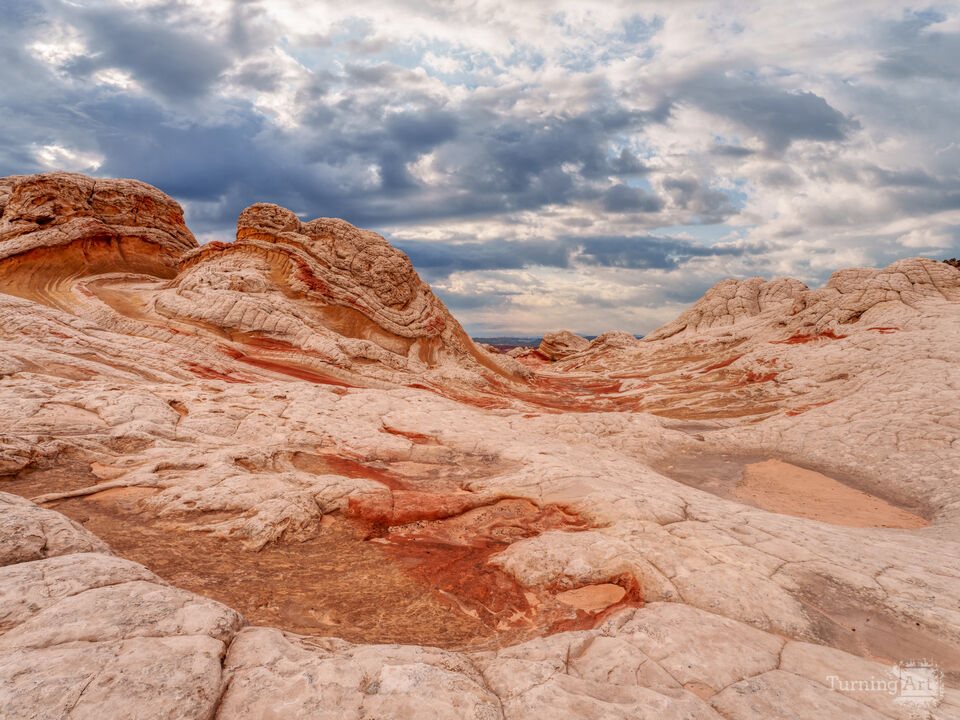 White Pocket Other Worldly