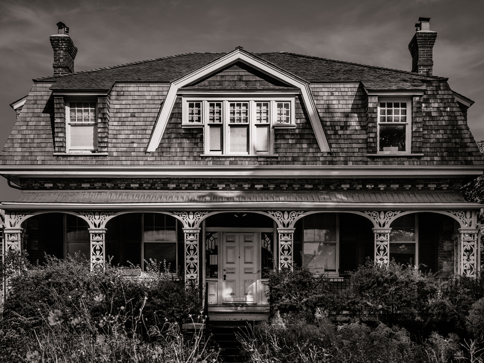 No 1444 Queen St E 1