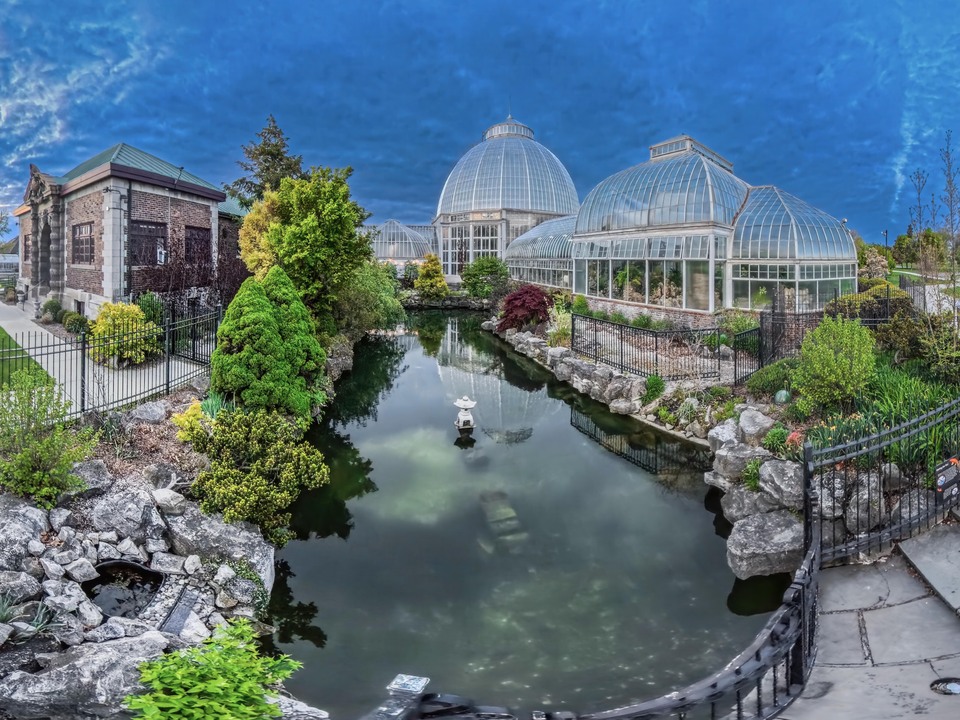 Detroit Belle Isle Conservatory Pond IMG_133