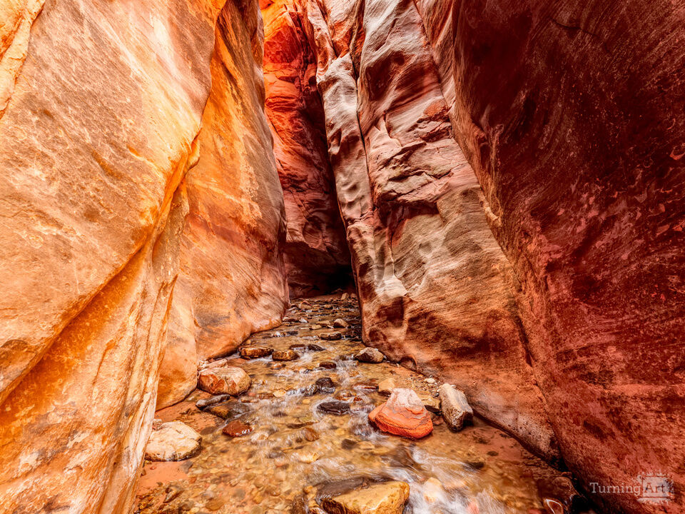 Kanarra Falls Slot Canyon